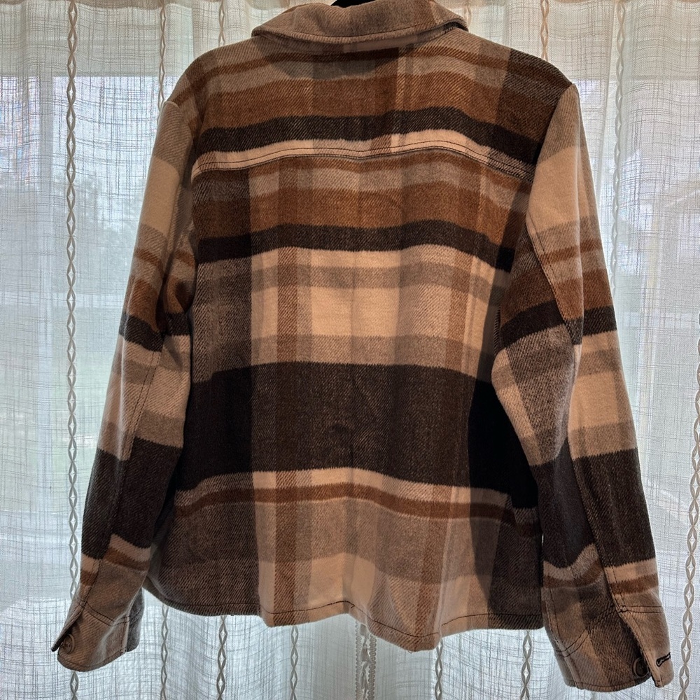 Intro shacket - Picture 4 of 6